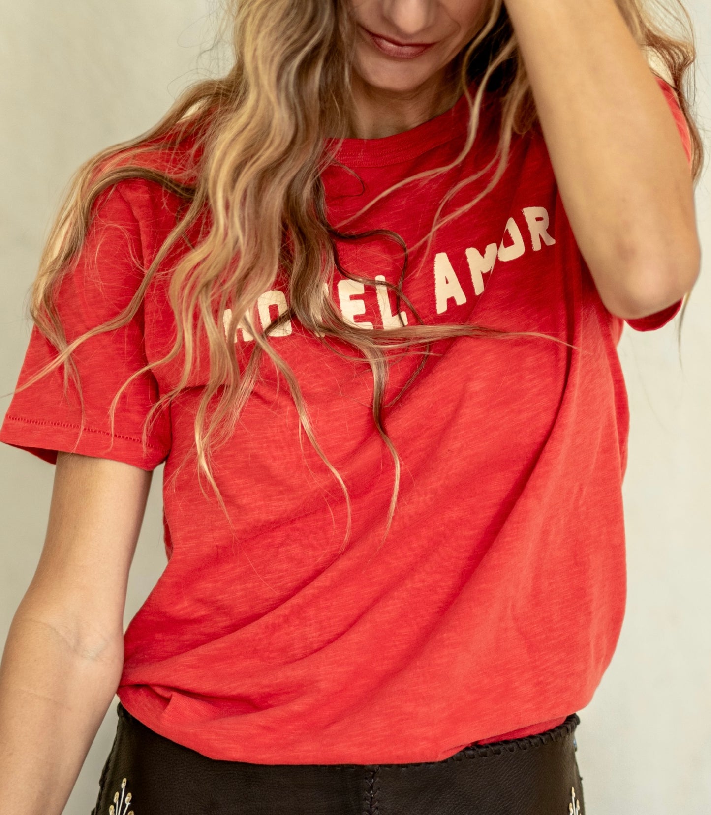 remera hotel amor mujer
